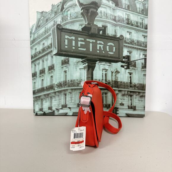 Coach 57731 Saddle 18 IN Deep Coral - Picture 3 of 6